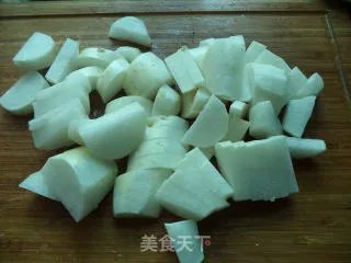 羊排炖萝卜