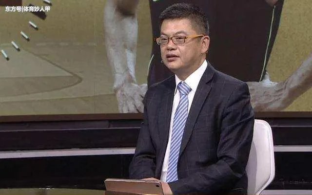 篮球评价员杨毅与苏群,你更喜欢哪个人的解说?为什么?